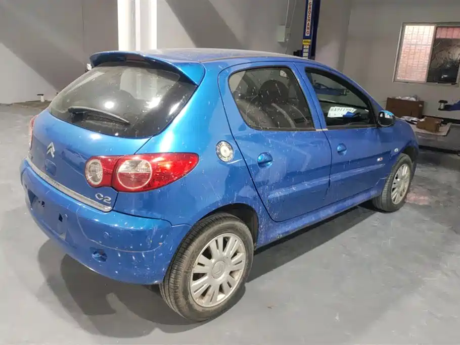 Citroën C2 雪铁龙C2 2012款 1.4 L 手动运动型