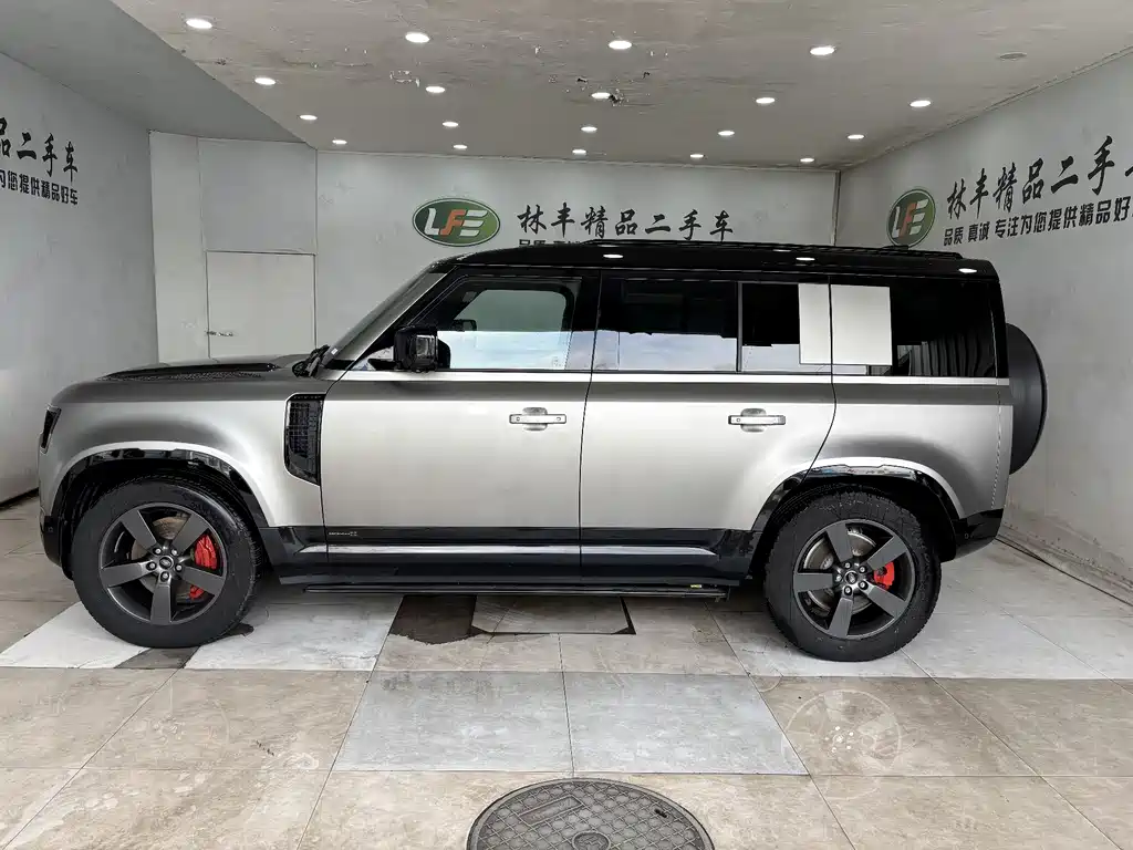 Land Rover Defender 110 3.0 T P400 X