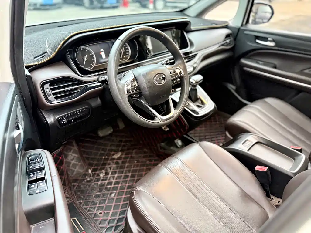 GAC Trumpchi M6 270 T DCT Luxury (7-seat) CN-VI