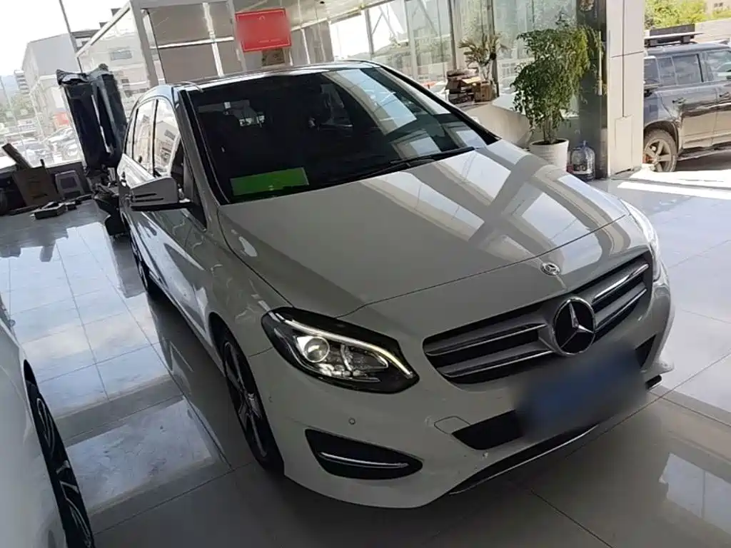Mercedes-Benz B-Class B 200 Fashion