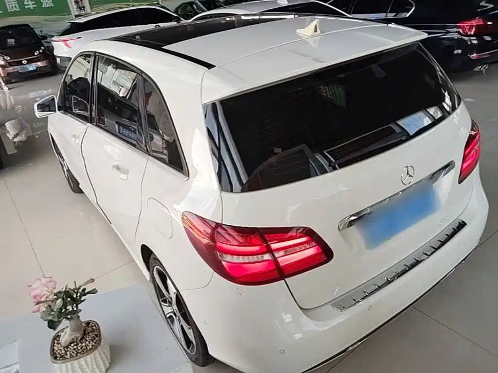 Mercedes-Benz B-Class B 200 Fashion