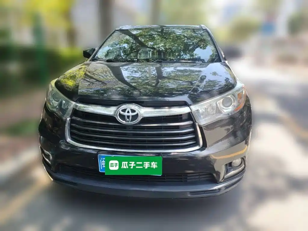 Highlander 2.0 T 4 WD Luxury 7-seat
