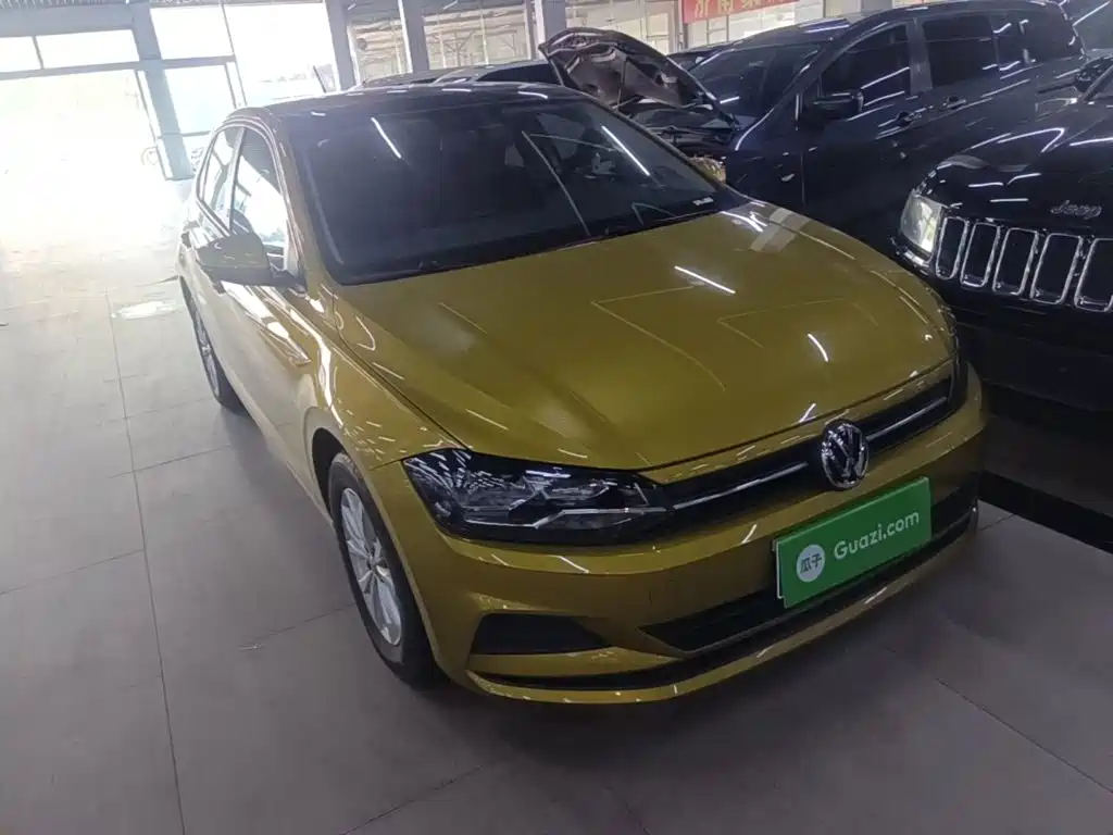 Polo Plus 1.5 L Auto Colorful Tech