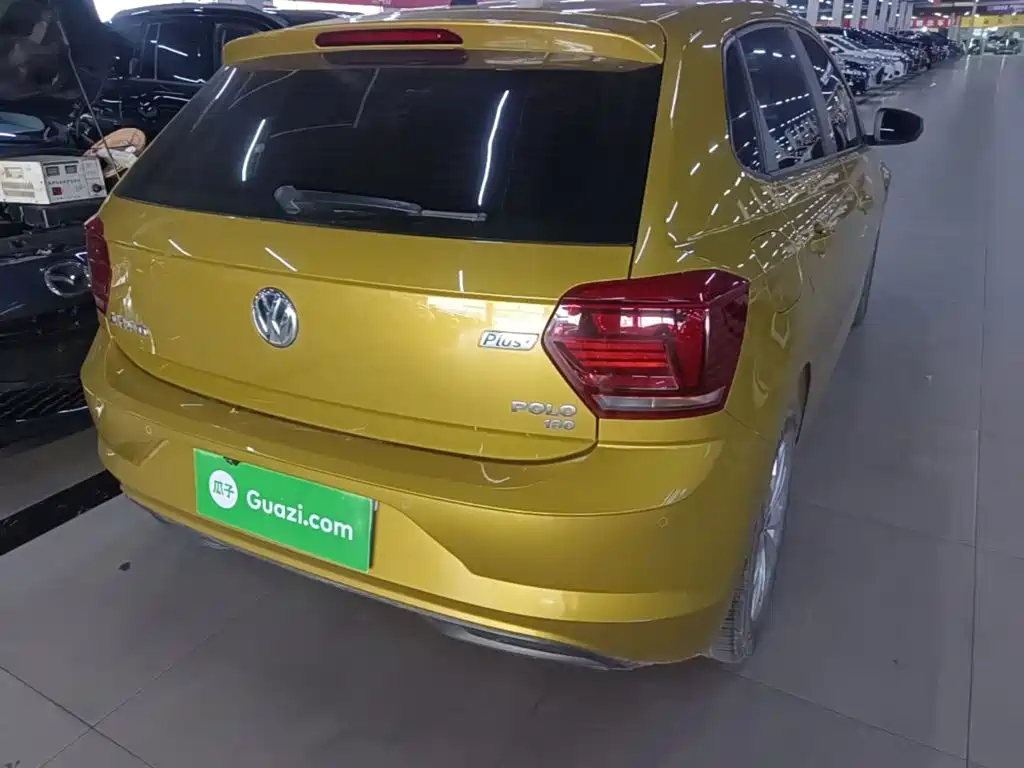 Polo Plus 1.5 L Auto Colorful Tech