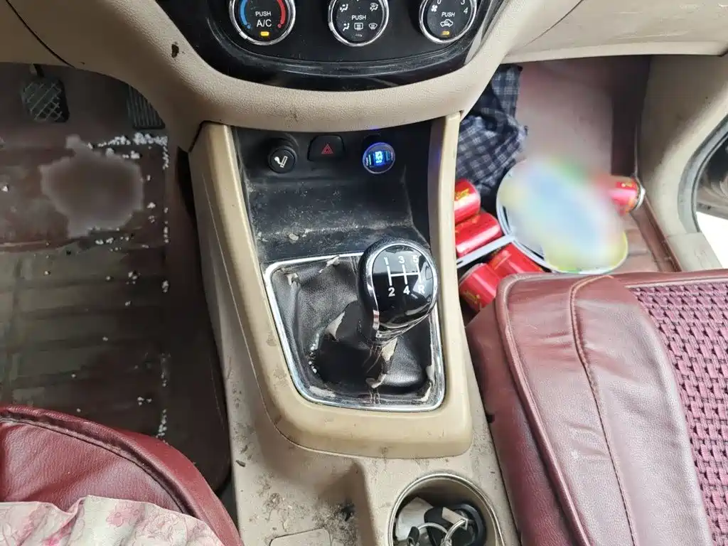 Baojun 730 1.5 L Manual Comfort ESP 7-seat