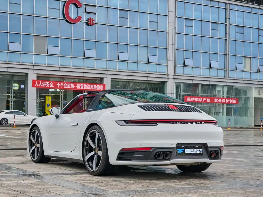 Porsche 911 Targa 4 3.0 T