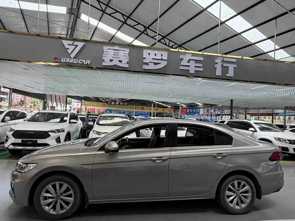 Bora 宝来 2021款 1.5 L 手动舒适智联版