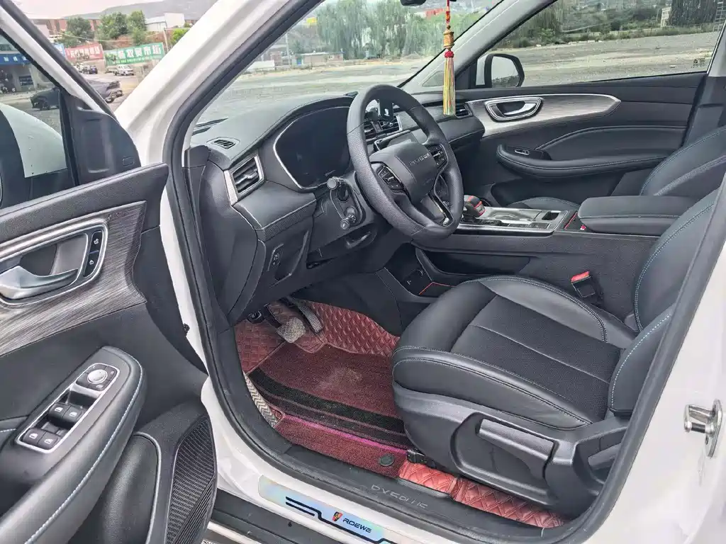 Roewe RX5 PLUS 330 TGI Auto Leading Trend Smart Value