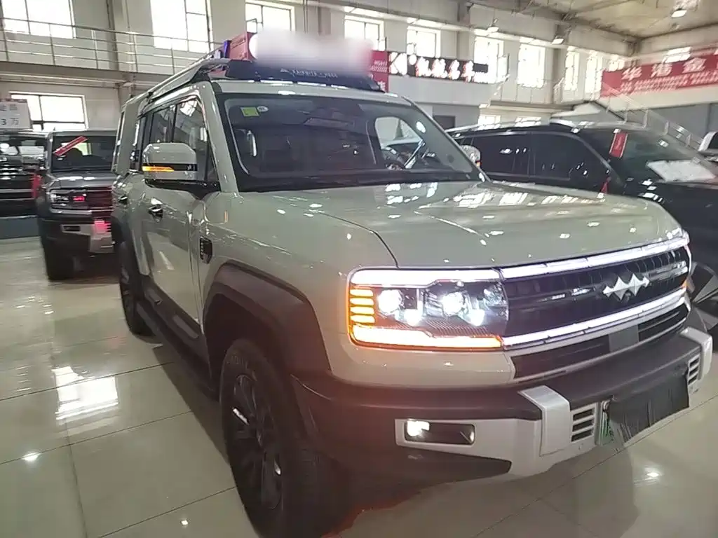 Leopard 5 Explorer