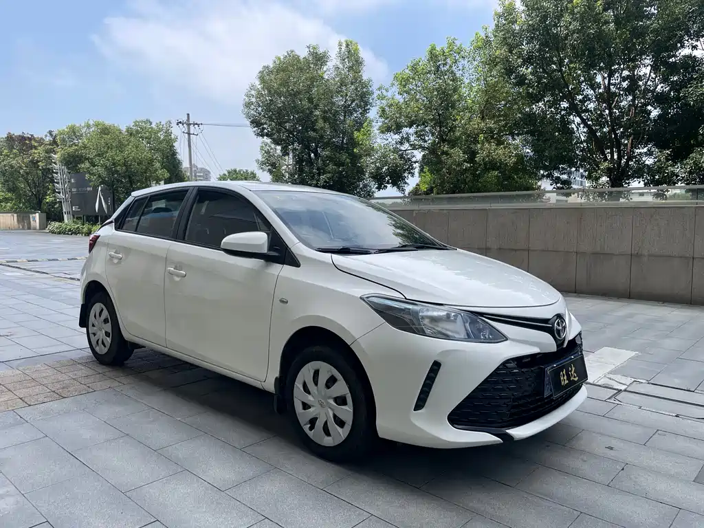 Vios FS 1.5 L CVT Sharp Speed