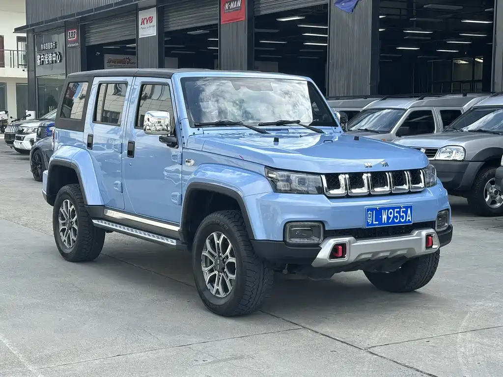 BAIC BJ40 2.0 T Auto 4 WD City Hunter Swordsman