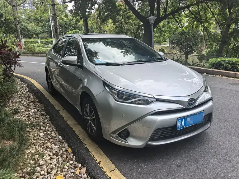 Toyota Levin Dual Engine 1.8 H GS E-CVT Elite Sunroof