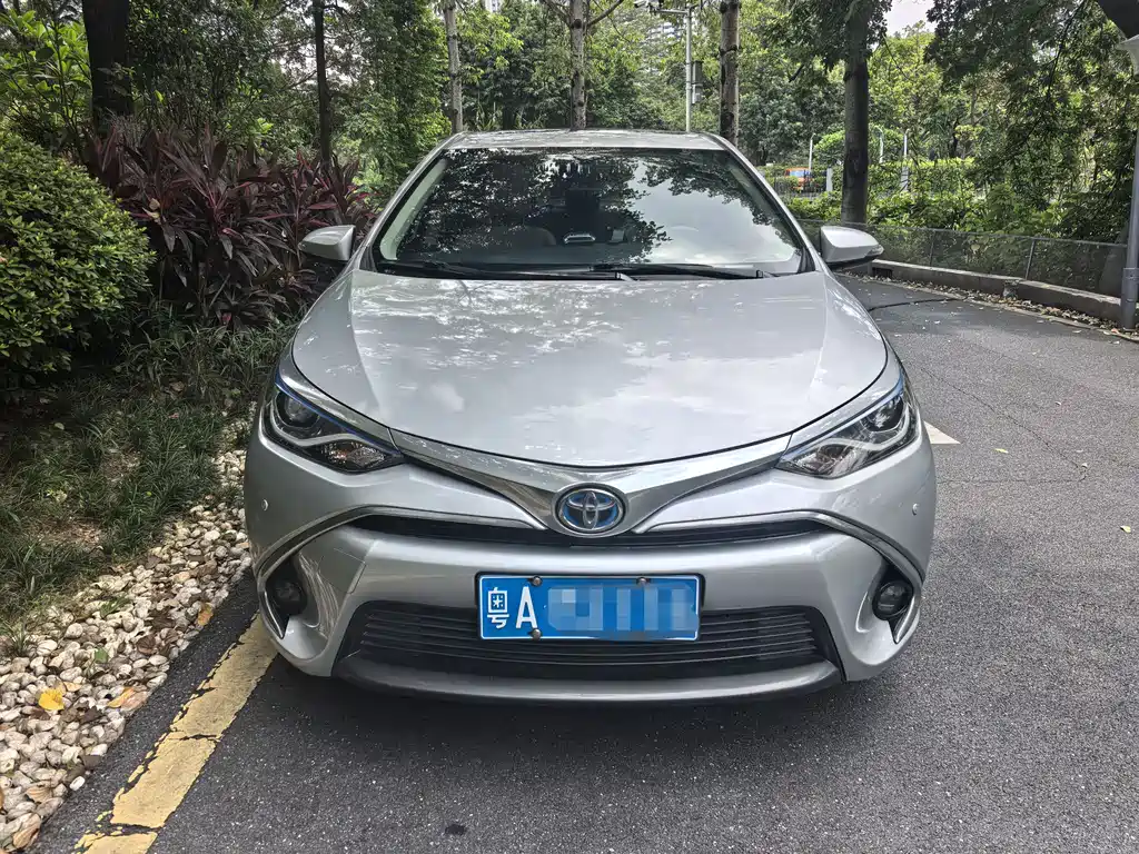 Levin Dual Engine 1.8 H GS E-CVT Elite Sunroof