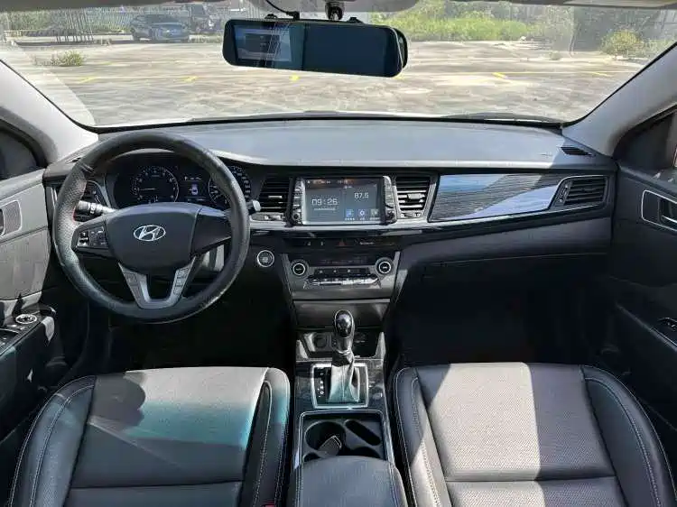 Mistra 1.6 T Auto Intelligent GLS CN-V