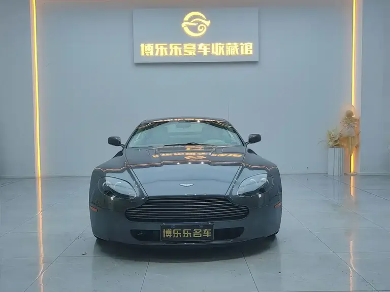 Aston Martin V8 Vantage 4.3 Sportshift Coupe