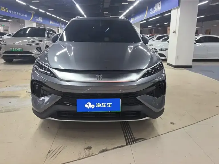 BYD Song Pro NEV 2 nd Gen Smart Drive DM-i 75 KM Leading