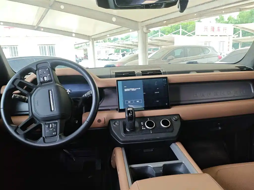 Land Rover Defender 110 3.0 T P400 X-Dynamic HSE