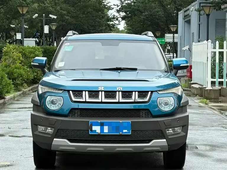 Baic Beijing Offroad BJ20 1.5 T CVT Luxury