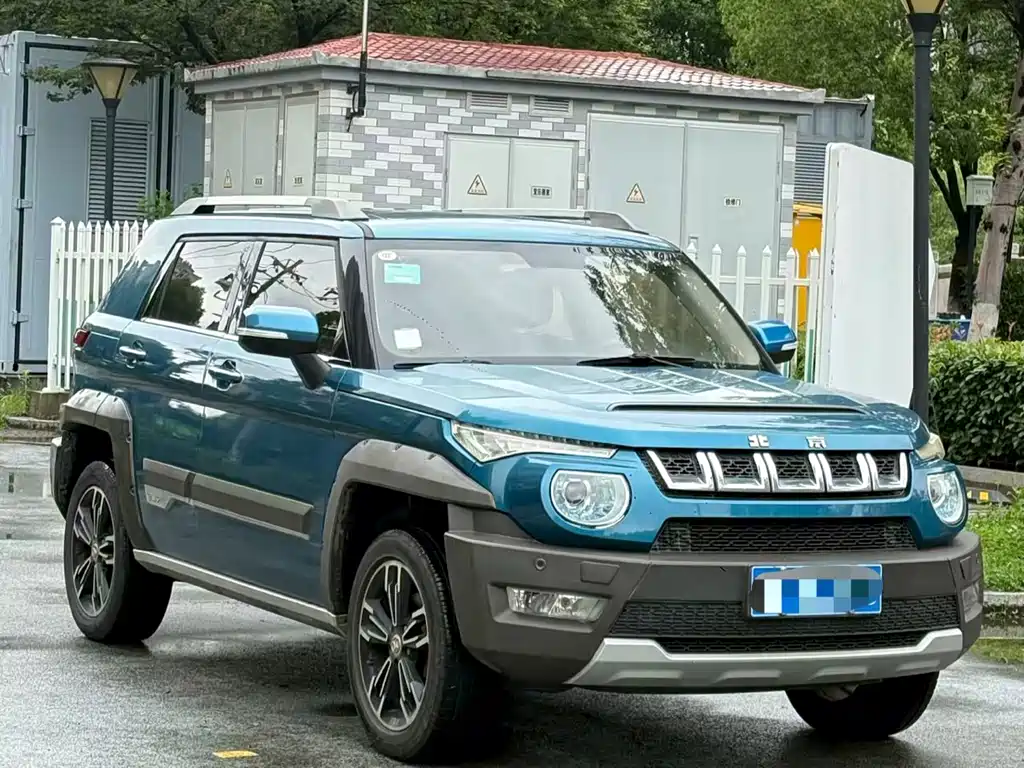 Beijing Offroad BJ20 1.5 T CVT Luxury