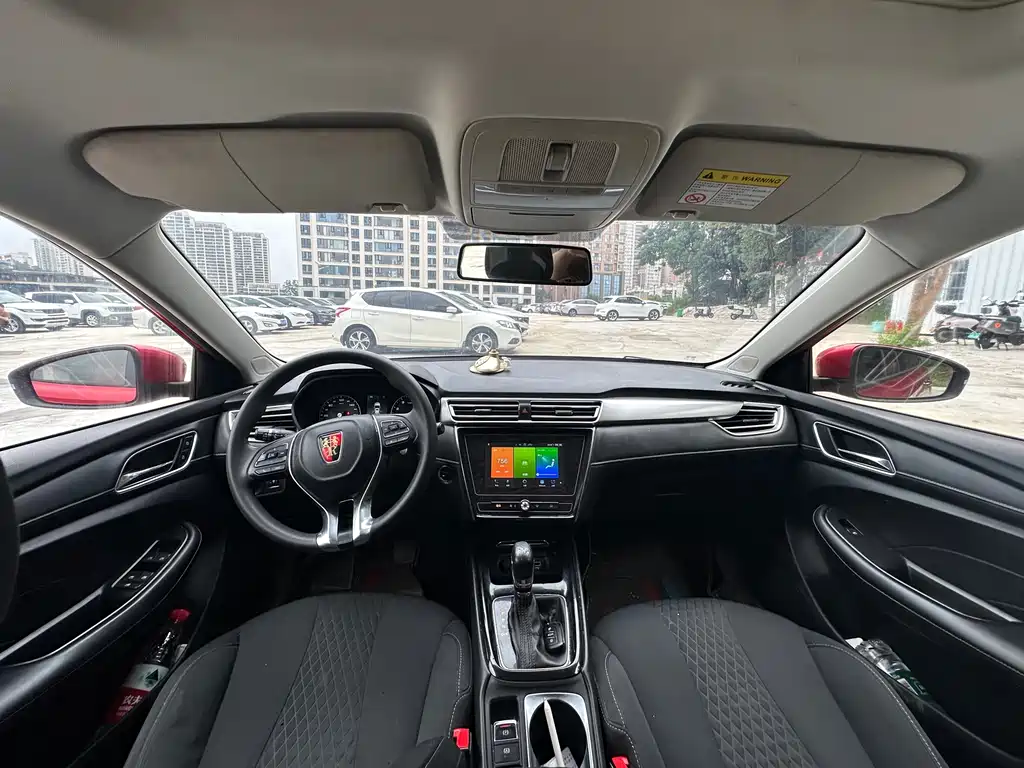 Roewe i5 1.5 L Auto 4 G Connected Leading Luxury