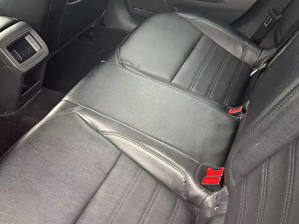 Lamando 230 TSI DSG Style