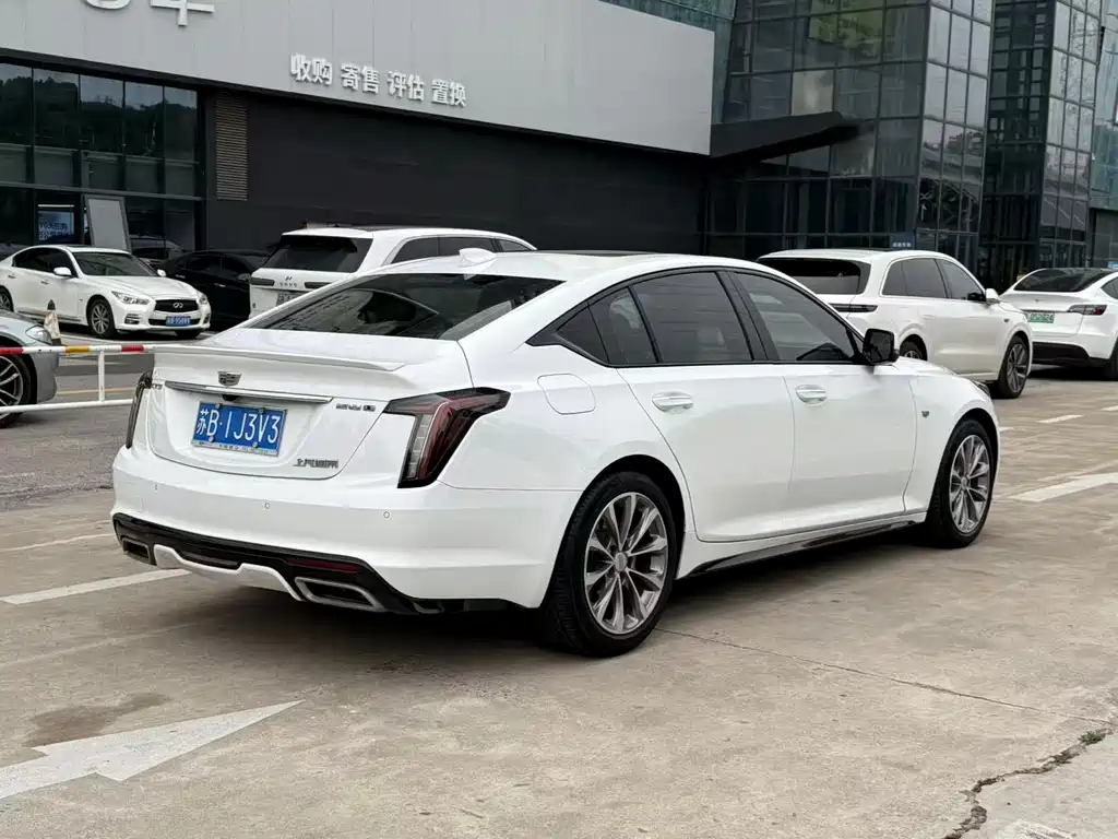 Cadillac CT5 Facelift 28 T Leading Sport