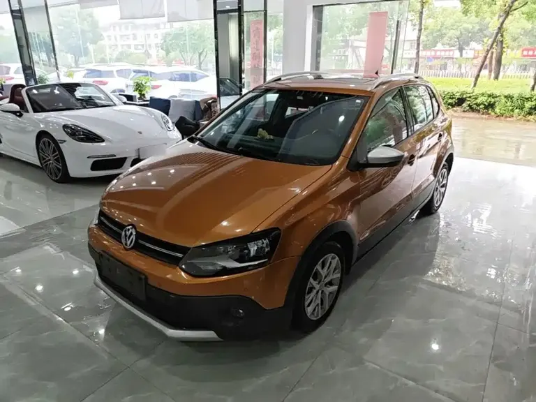Volkswagen Polo 1.6 L Cross Polo Auto