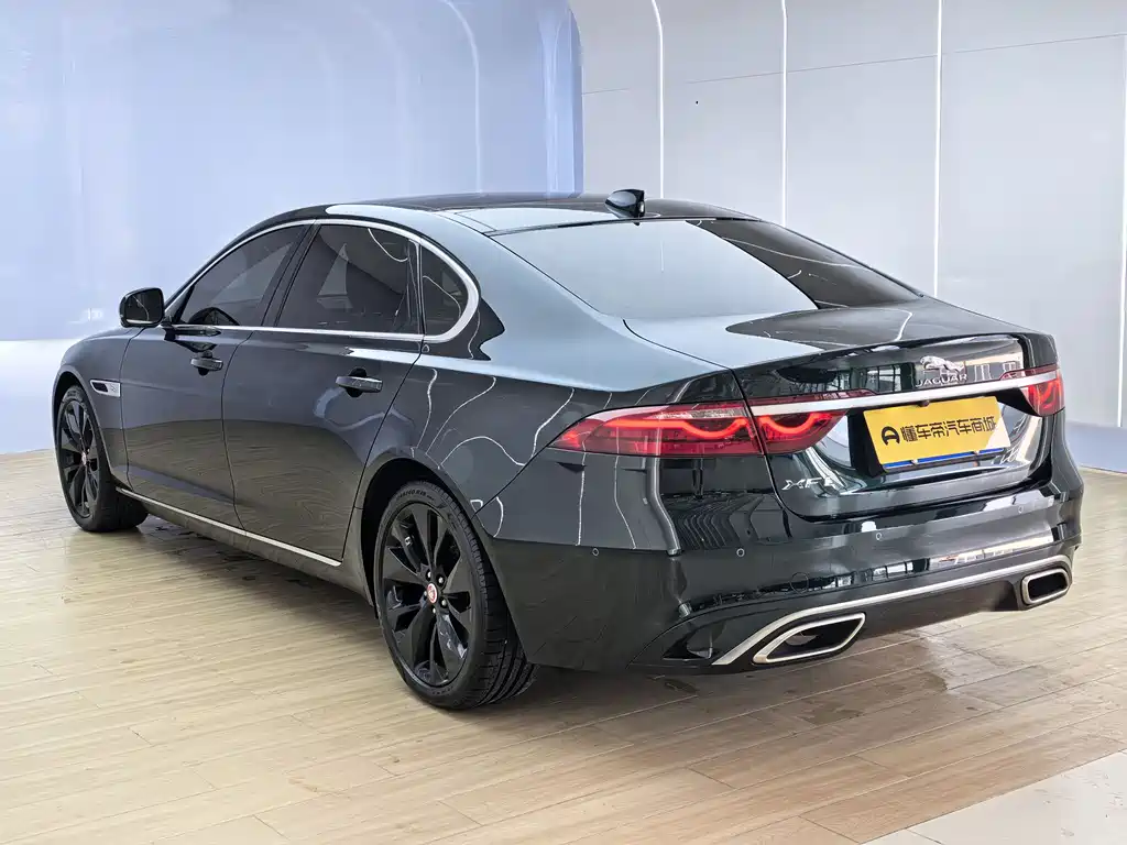 Jaguar XFL 2.0 T P250 2 WD Premium Luxury