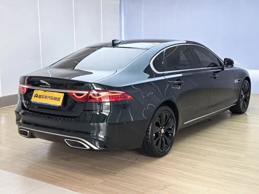 Jaguar XFL 2.0 T P250 2 WD Premium Luxury