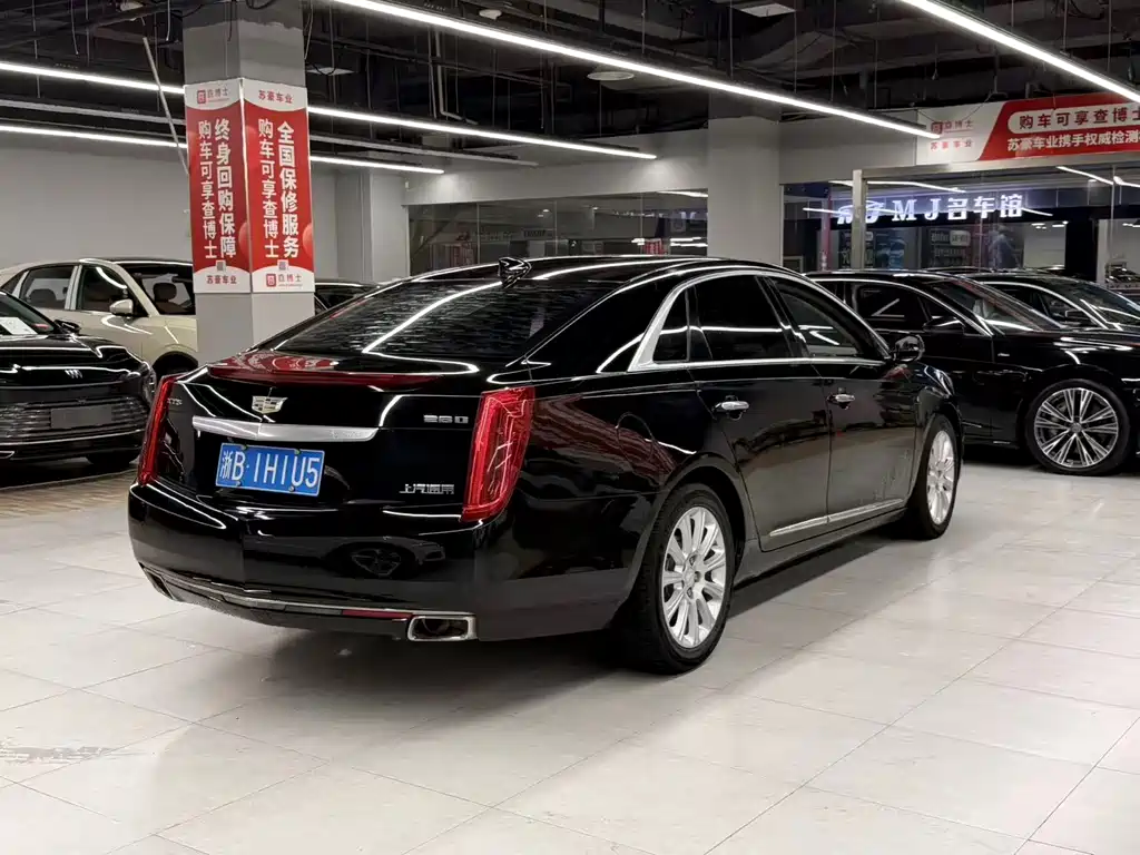 Cadillac XTS 28 T Tech