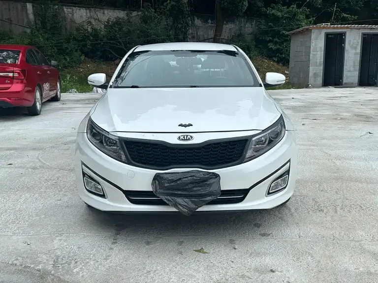 Kia K5 2.0 L Auto GL