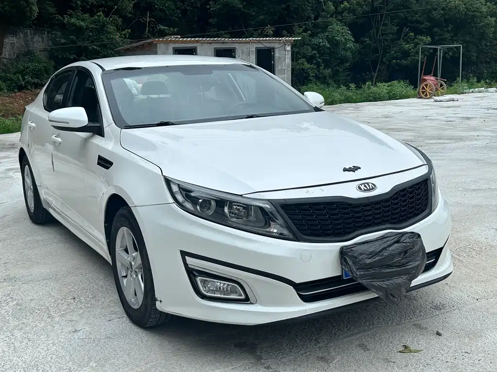 Kia K5 2.0 L Auto GL