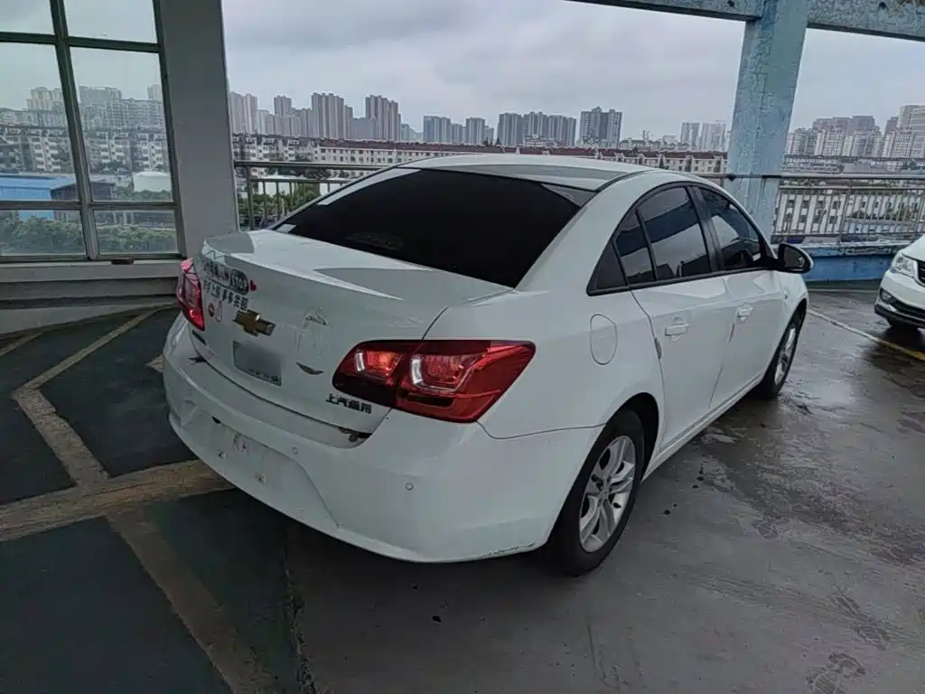 Cruze 1.5 L Classic SE AT