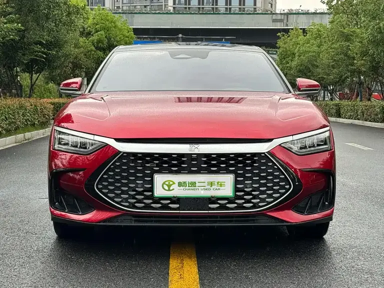 BYD Han DM-i 121 KM Premium