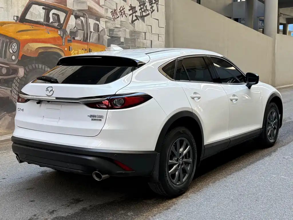 Mazda CX-4 2.0 L Auto 2 WD Blue Sky Explorer