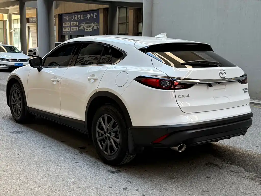 Mazda CX-4 2.0 L Auto 2 WD Blue Sky Explorer