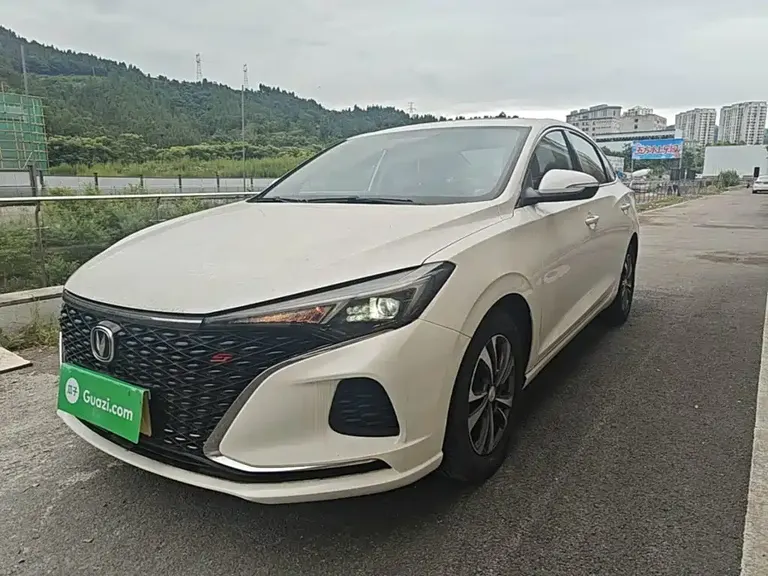 Changan Eado PLUS Blue Whale NE 1.4 T GDI DCT Distinguished