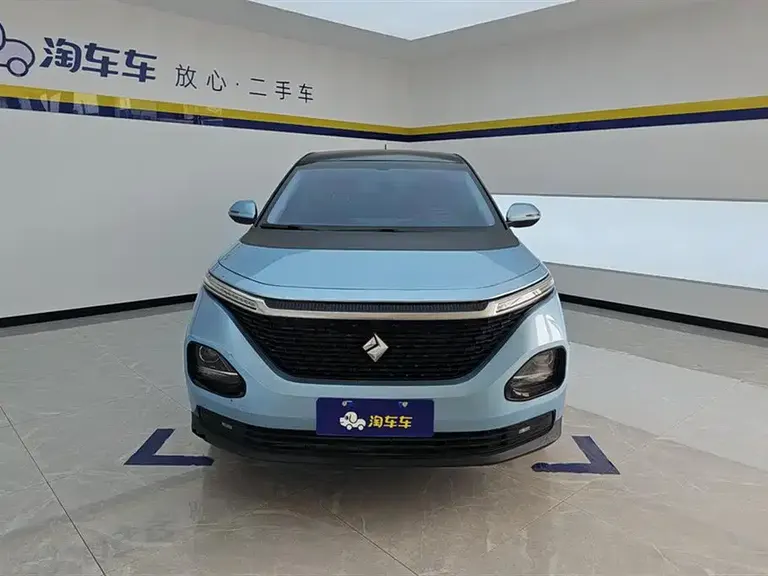 Baojun RM-5 1.5 L Manual 24 Hours Online Elite 7-seat