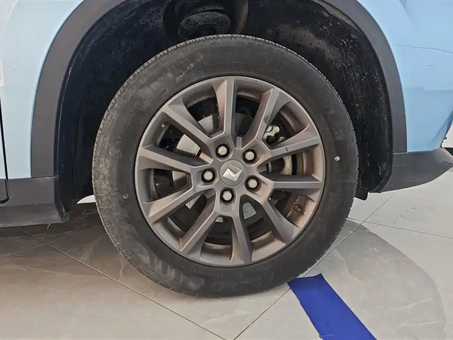 Baojun RM-5 1.5 L Manual 24 Hours Online Elite 7-seat