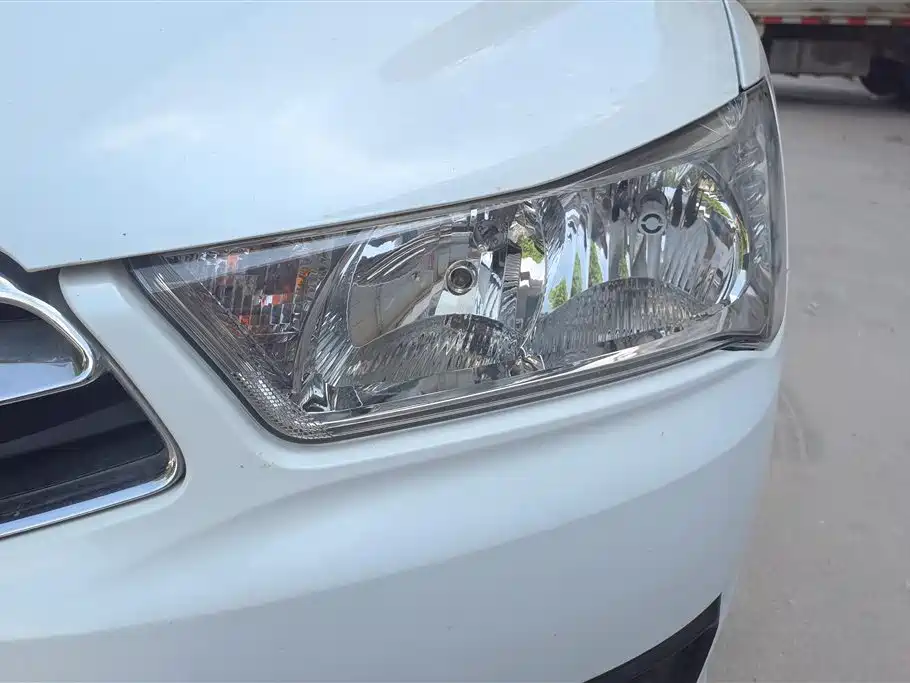 C-Quatre VTS 1.6 L Manual Fashionable