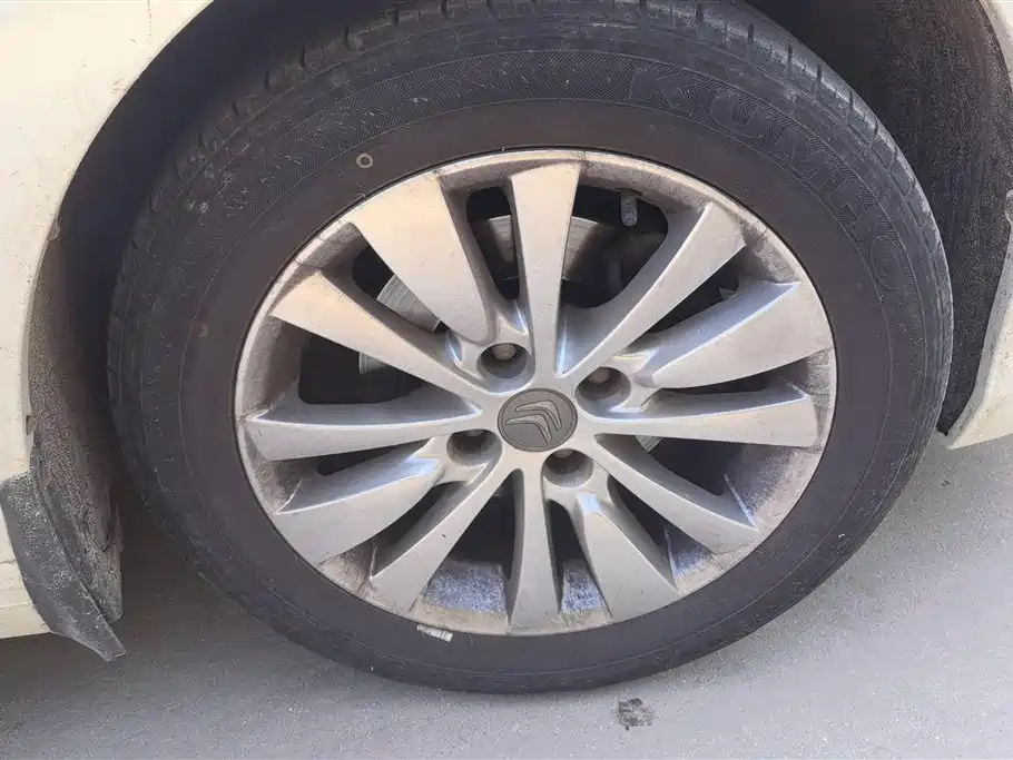 C-Quatre VTS 1.6 L Manual Fashionable