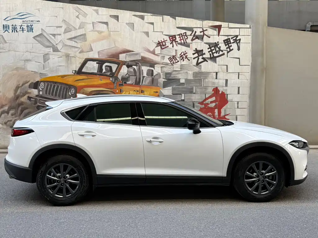 Mazda CX-4 2.0 L Auto 2 WD Blue Sky Taste