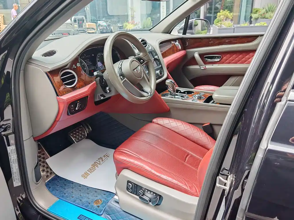 Bentayga 6.0 T Standard