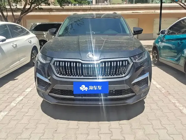 Skoda Kodiaq 柯迪亚克 2024款 TSI330 7座两驱奢享版