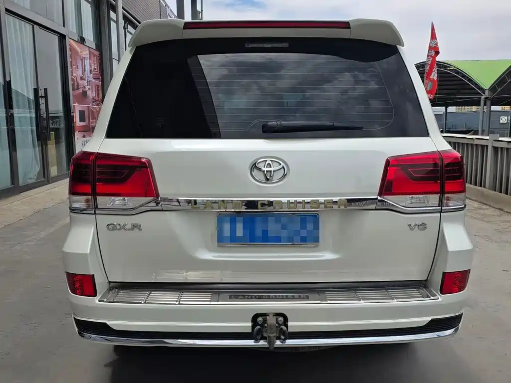 Land Cruiser (Import) 4.0 L GX-R Middle East