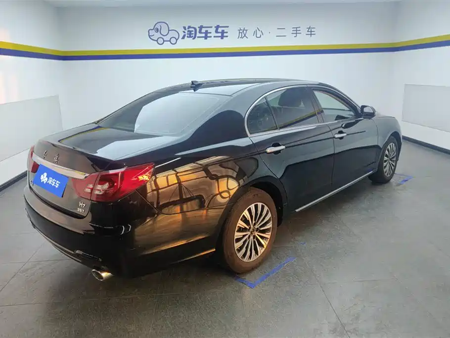 Hongqi H7 1.8 T Comfort