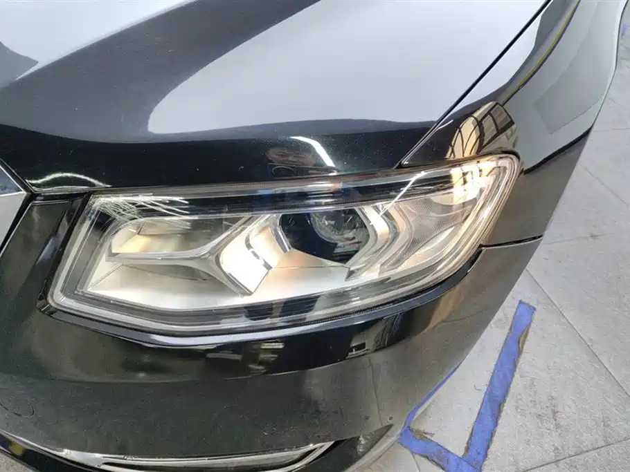 Hongqi H7 1.8 T Comfort