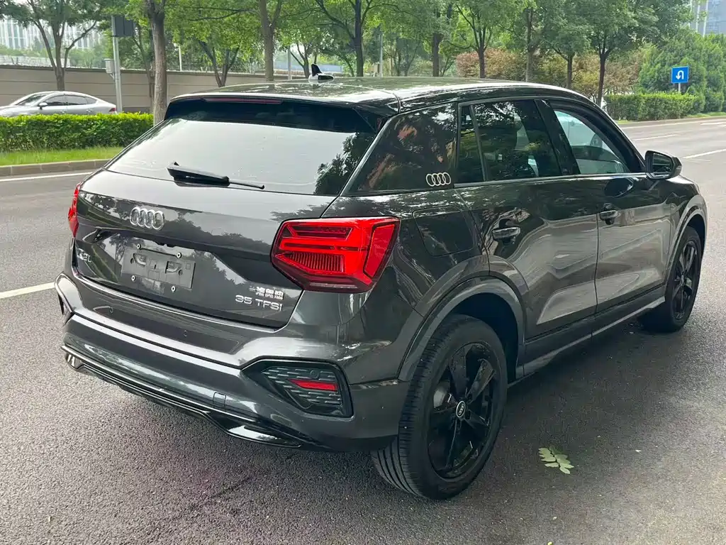 Audi Q2 L 35 TFSI Progressive Elegant