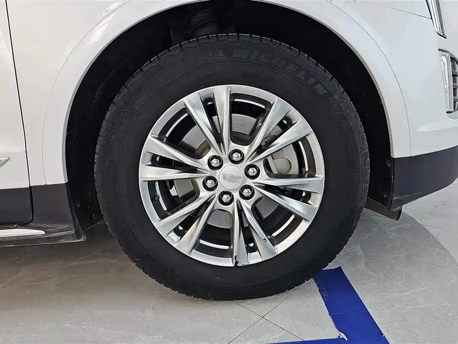Cadillac XT5 28 T Luxury