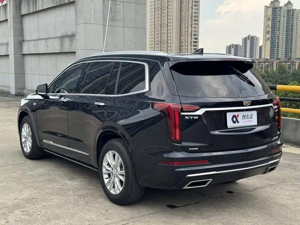 Cadillac XT6 2.0 T 6-seat 4 WD Style
